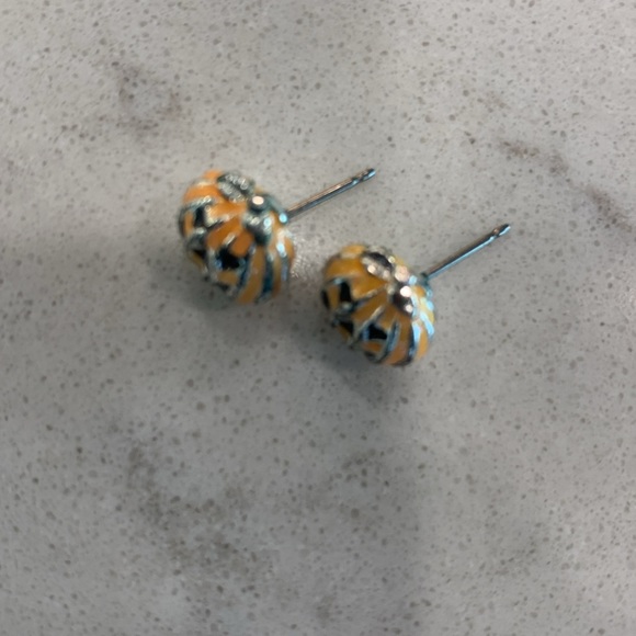 Earrings - Picture 2 of 3